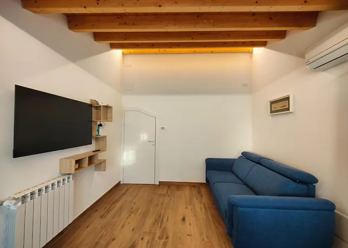 Daire Parsifal House