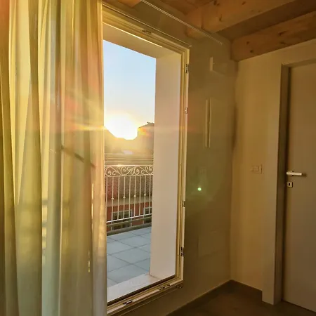 Parsifal House Apartment *